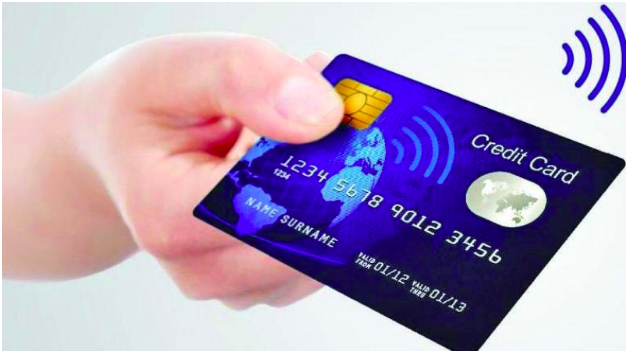 What are the Features and Benefits Offered by Fuel Credit Cards?